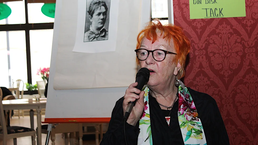 Renée Frangeur höll ett föredrag med en beskrivning av kvinnodagens historia.