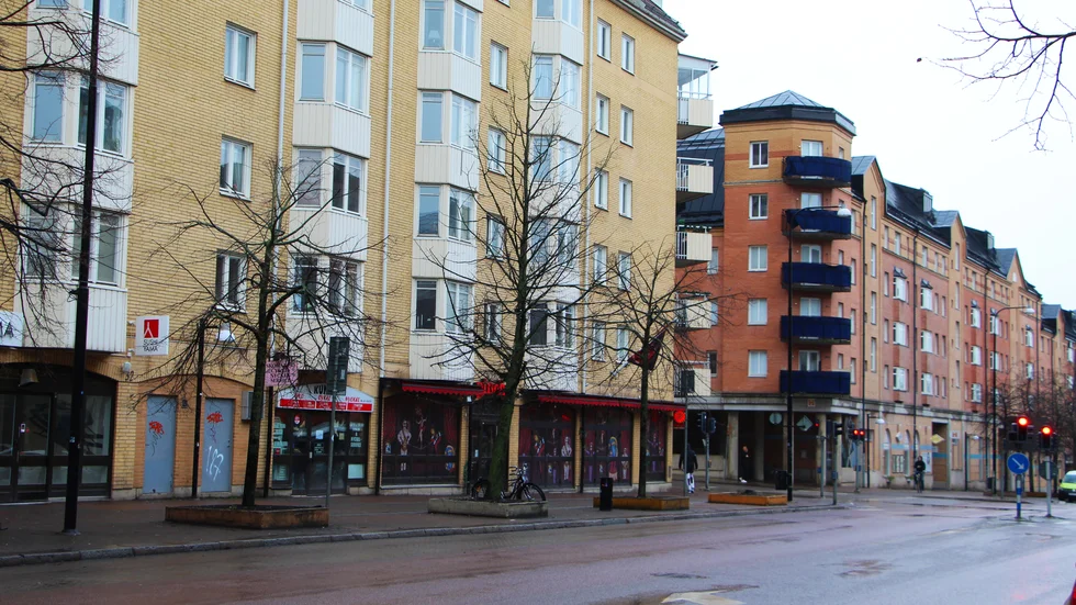 Björknäs hälsocentral rymmer numera även Erikslunds hälsocentral. 