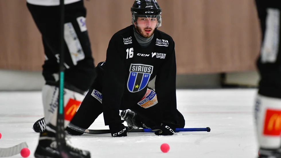 Simon Karlsson, här under en träning i Relitahallen, gjorde det så viktiga 1-2-målet mot Edsbyn.
