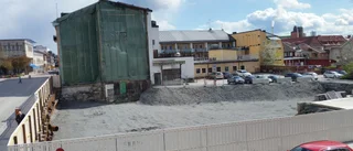Trenden säger svart och fyrkantigt