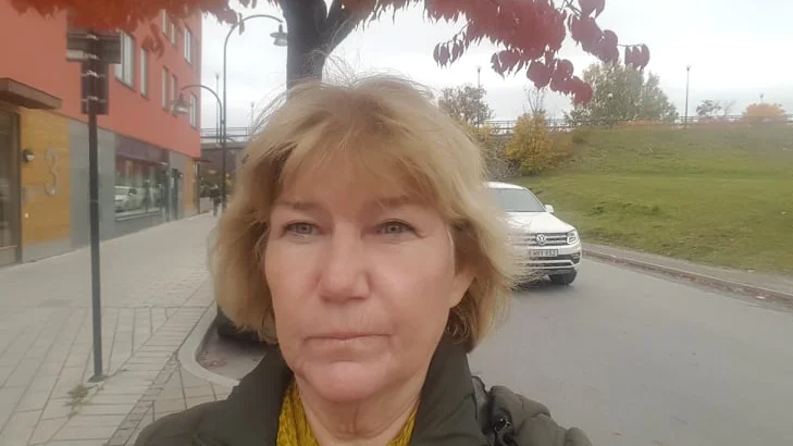 Ylva Holmberg från hemtjänsten i Valsta. Hon är en av dem som protesterar i oktober och november. 