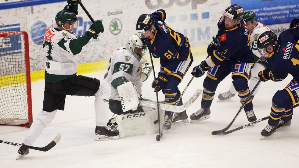 Visby Roma föll i första matchen i Allettan med 1-4, Christian Olsson gjorde Visby Romas mål.
