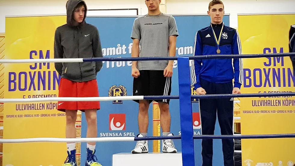 Elias Nasi, I19 IF, längst till höger i bild, fick nöja sig med en bronsmedalj på boxnings-SM.