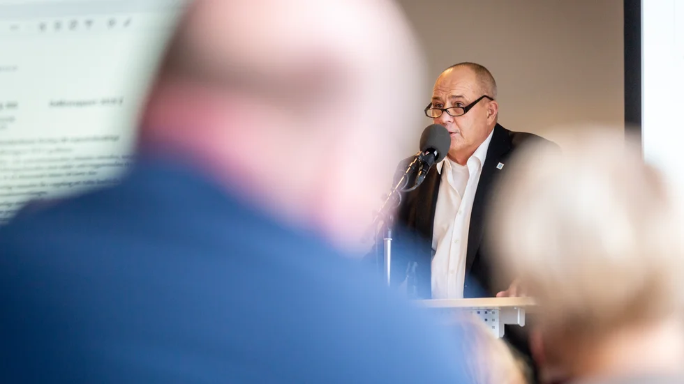 Hälso- och sjukvårdsnämndens ordförande Mats-Ola Rödén (L) fortsätter leverera bra hälso- och sjukvård men också ett stort ekonomiskt underskott.
