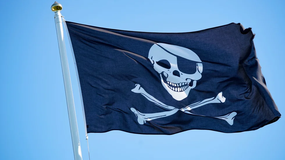 Inte en pestflagga, men Jolly Roger får duga.