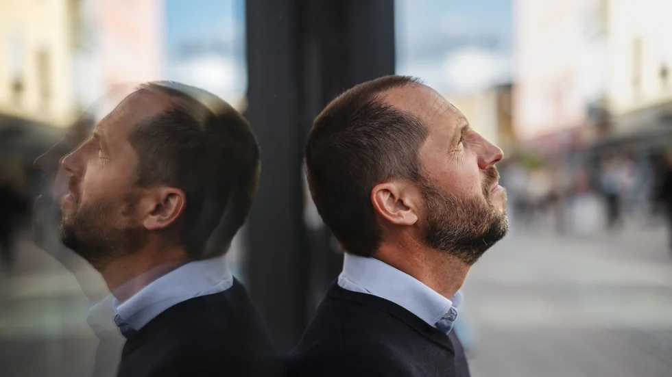 Få kommunala frågor väcker så mycket känslor och engagemang hos Uppsalaborna som spårvägen. Ändå står Erik Pelling (S) med flera pall mot motståndet. Är det arrogans? Prestige? Eller något annat?