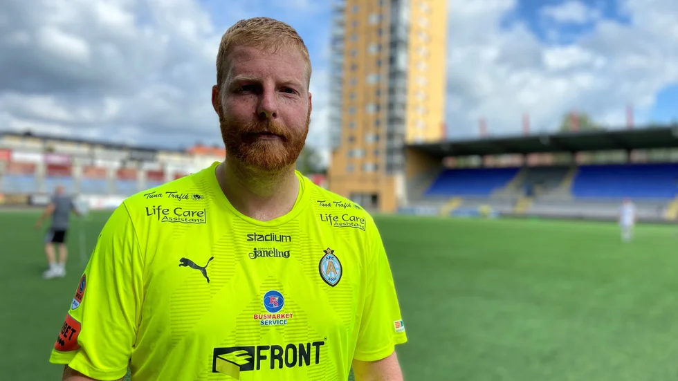 AFC-målvakten Nick Wolters gjorde en handfull räddningar av hög klass när hans lag fick med sig en poäng hemma mot Öster. 