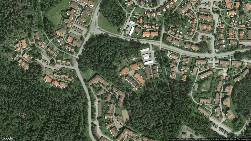 Området kring Åskmolnsvägen 15
