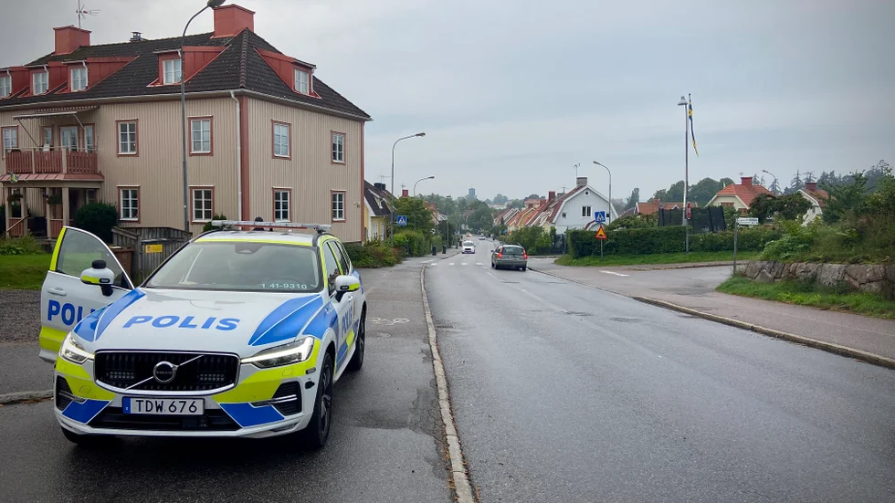 Polisavspärrning vid Stockholmsbacken i Nyköping.