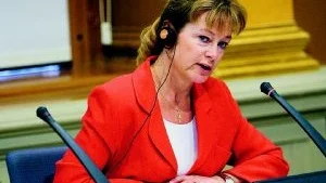Kulturpolitik. Kulturminister Lena Adelsohn Liljeroth säger att de ideologiska skillnaderna skillnaderna mellan blocken inom kulturpolitiken inte är så stora. Foto: HENRIK MONTGOMERY/SCANPIX