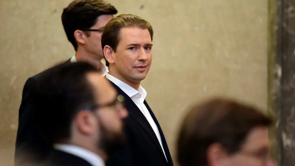 Österrikes tidigare förbundskansler Sebastian Kurz står inför rätta anklagad för mened. Här är han i rättssalen i Wien på onsdagen.