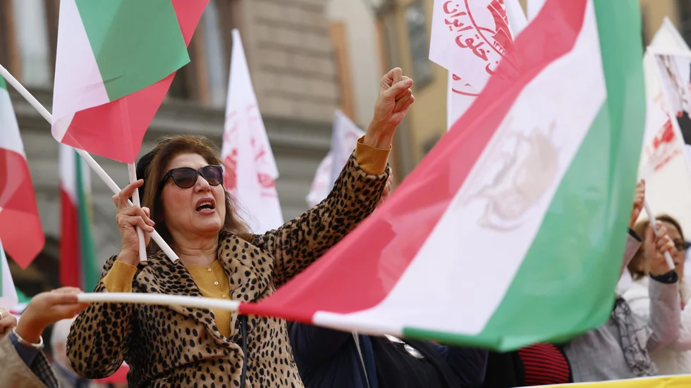 Med rätt förutsättningar kan förändringar ske snabbt i Iran, enligt krönikören.