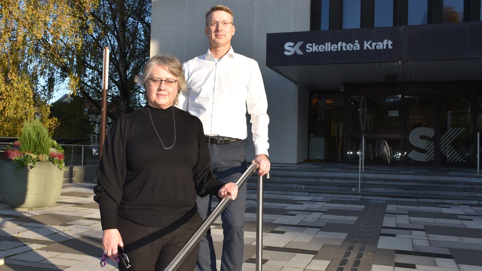 Joachim Nordin, koncernchef Skellefteå Kraft, och Ann-Christine Schmidt, ansvarig för forskning, utveckling och innovation, konstaterar att den vätgasfabrik som nu aktualiserats är elintensiv och kan, om den bli av, innebära fler än hundra nya jobb.