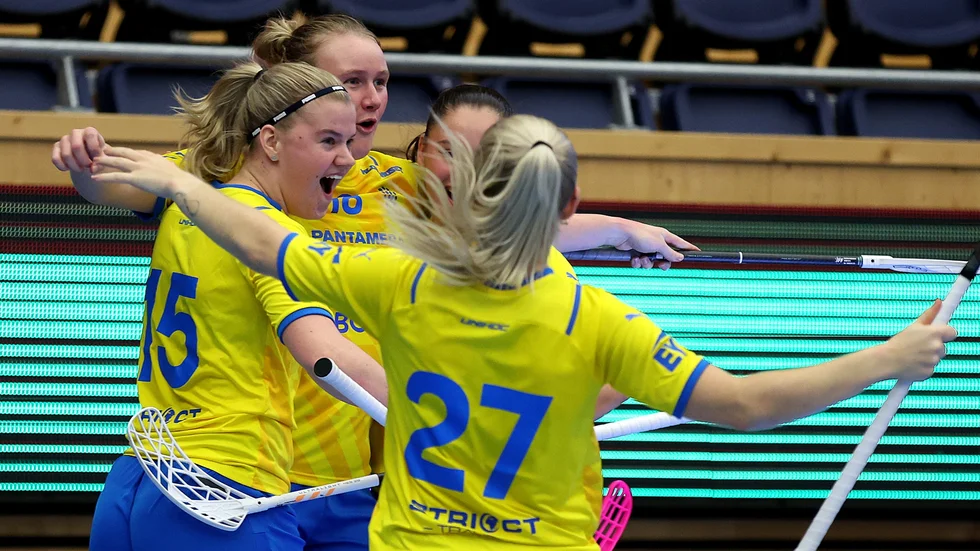 Ellen Bäckstedt och kompani i Sverige firar.