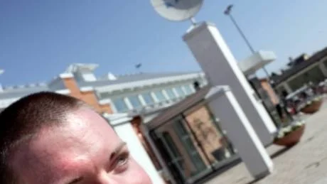 Jimmy Englund kommer att sakna den ökade sinnesnärvaro som de direktsända morgonprogrammen ger. Samtidigt vill han följa sin magkänsla och gå vidare.