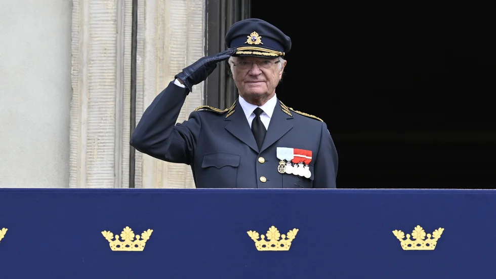 "Att en vald statschef skulle omge sig med mindre underdånighet och protokollärt prål stämmer inte", skriver Sten Aleman.