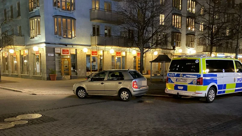 Enligt åklagaren blev en parkeringsvakt misshandlad av en man på Nygatan i Linköping. (Bilden är hämtad ur förundersökningen.) 