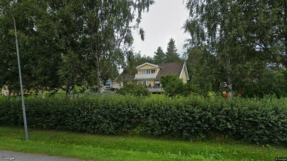 Bredviksvägen 11