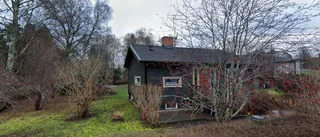 75-åring ny ägare till villa i Rimbo – prislappen: 3 295 000 kronor