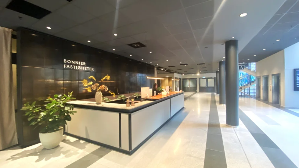 I kontorssatsningen Munin finns bland annat reception och kafé för att man ska få något mer än bara ett skrivbord när man kommer till kontoret. 