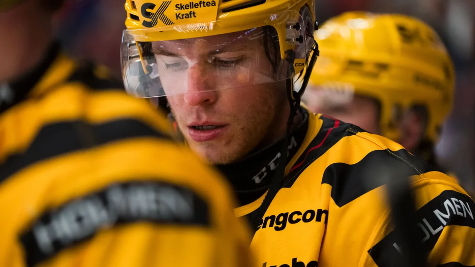 Rickard Hugg och Skellefteå AIK står numera på tre raka förluster i SHL och de svenska mästarna är i en svacka.