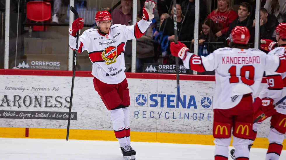 Anton Klint avgör med en sekund kvar att spela av förlängningen borta mot Nybro.