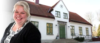 ”Skolans huvuduppgift verkar vara att hålla hembygden levande”