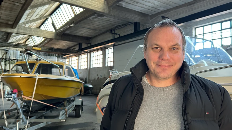 Det är nu klart att det är 45-åriga Andreas Nilsson, från Boxholm, som tar över företaget Båtgaragets verksamhet. 