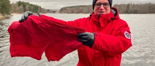 "Jag lovar att stå där med röda badbyxor"
