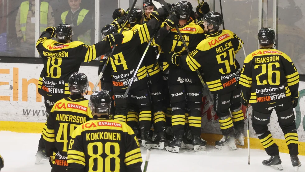 Vimmerby Hockey gjorde en solid insats mot Karlskoga och lyckades få med sig två poäng.