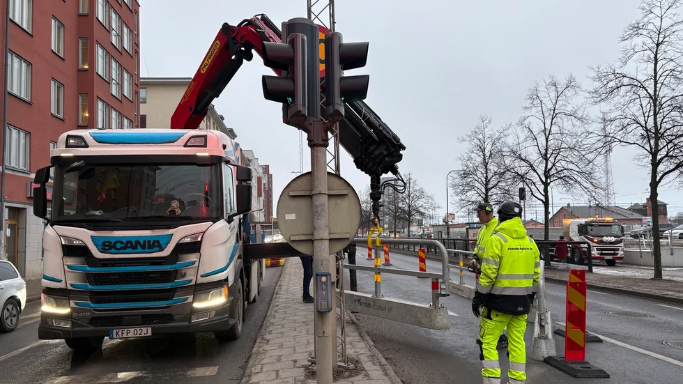 Hål i Järnvägsgatan