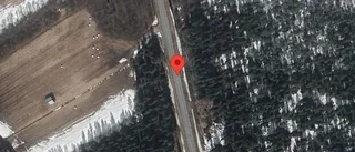 Nedfallna träd påverkar trafiken på väg 774