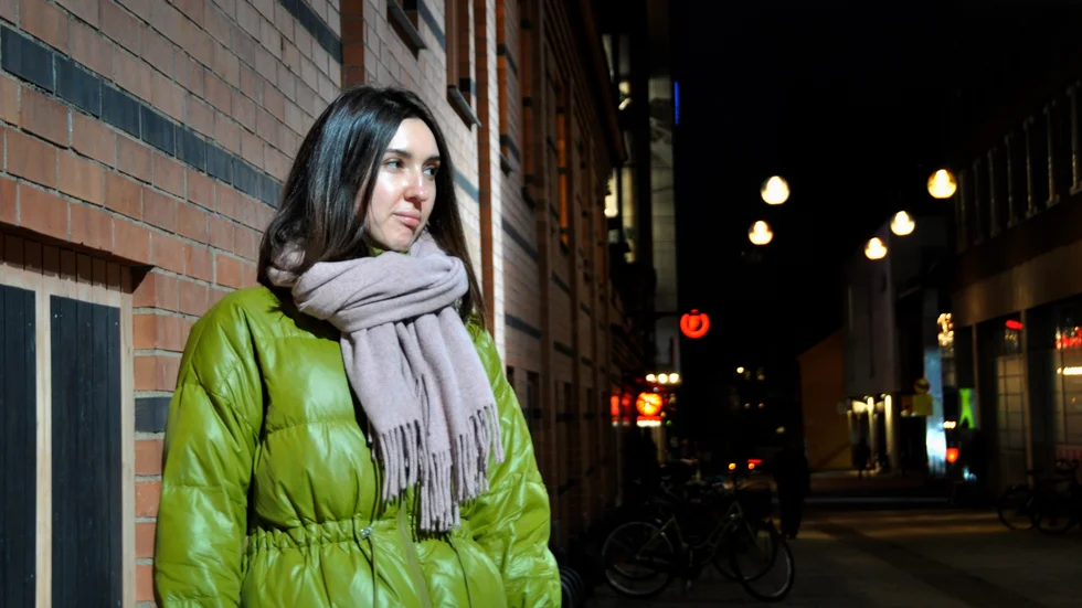 Tanya Lukianchuk är en av tusentals ukrainska flyktingar som tagits emot i Uppsala län. Hon känner sig matt efter alla regelförändringar som görs.