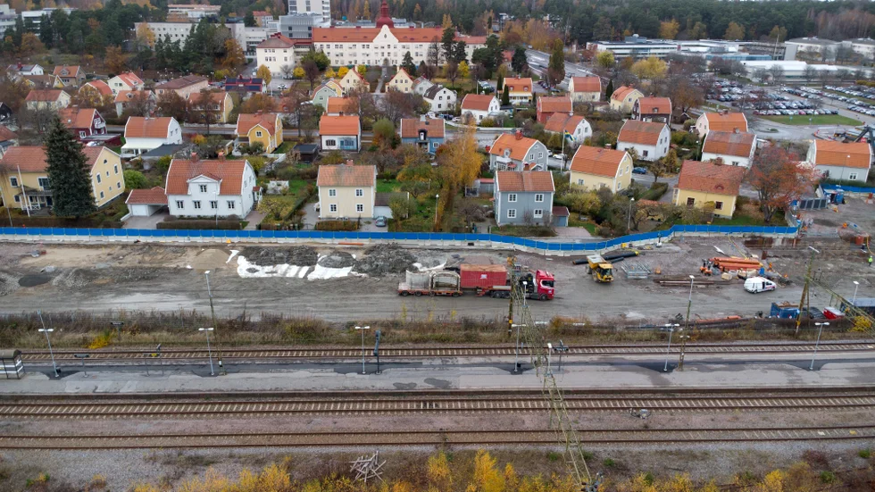 Arbetet har börjat i Nyköping där det nya resecentrumet ska ligga.