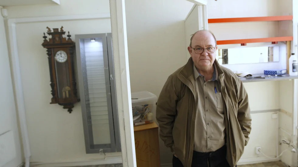 Kent Richter är både urmakare och optiker, precis som det ofta var förr. Nu är han pensionär men han kommer inte sluta jobba för det, men däremot lämnar han centrum. 