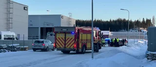 Buss och personbil kolliderade på Hedensbyn