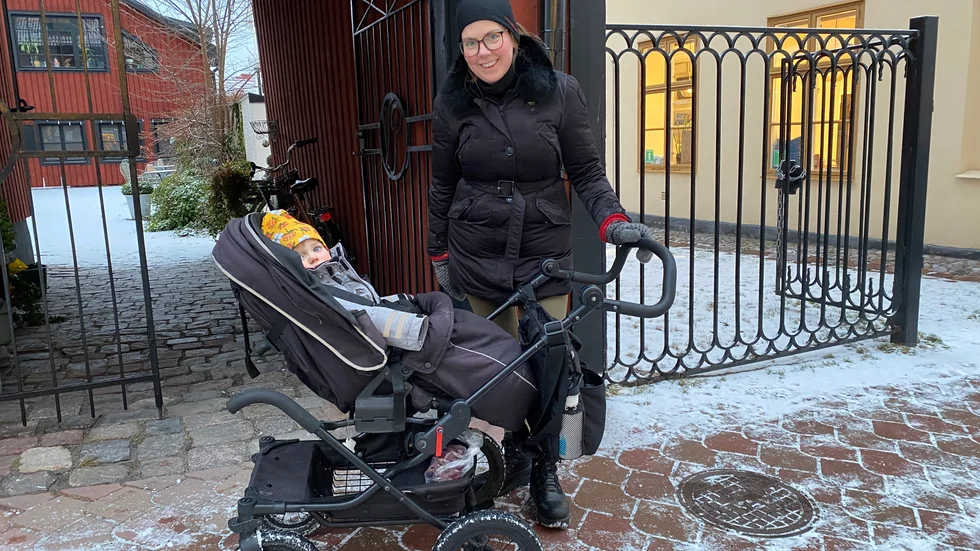 Linn Ternefors med dottern Lily Ternefors. 
