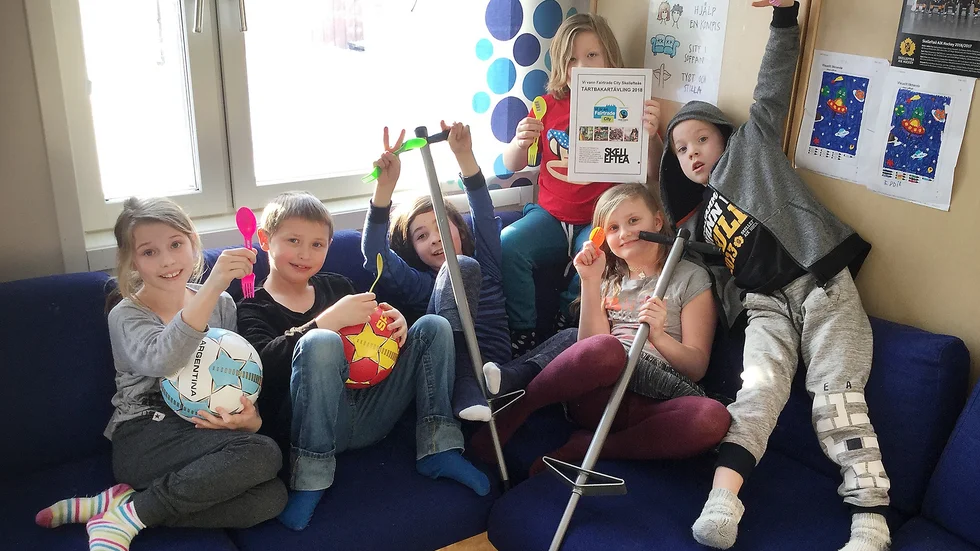 Vinnare. Glada och nöjda vinnare. Skeppets fritids på Ursvikenskolan. Några av var tårtbagarna Tea, Casper, Michela, Eddie, Ester och Love.