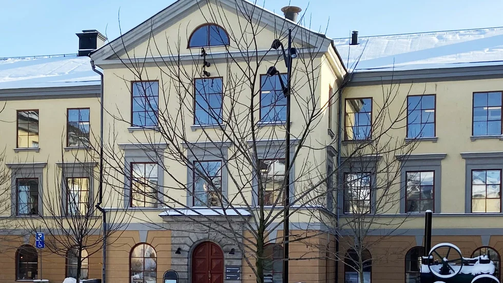 Högstadieskolan Faktoriet ligger på Faktoriholmarna i centrala Eskilstuna.
