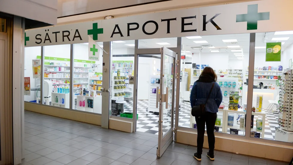 När apoteken privatiserades flockades de i stadskärnorna  - på landsbygdens bekostnad, menar