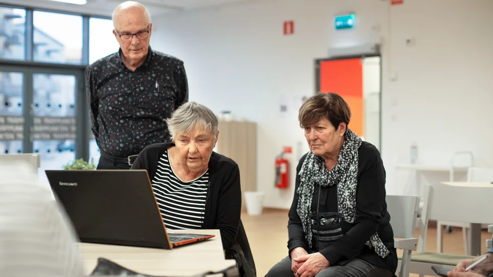 Sonja Nordin är en rutinerad datorspelare. Hon rör sig vant över skärmen och ibland kan det vara svårt att hänga med.