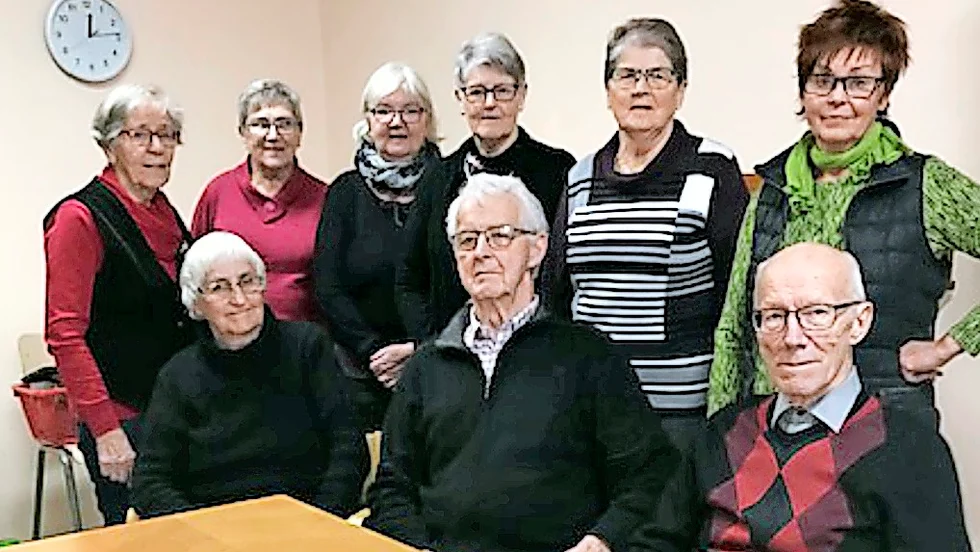   På bilden, bakre raden: Eivor Lindmark, Birgit Marklund. Inga-Maj Eliasson, Birgitta Brännström, Vera Hedlund och Agneta Berglund. Sittande Ulla-Britt Stjärna, Bo Marklund och Rolf Brännström.  