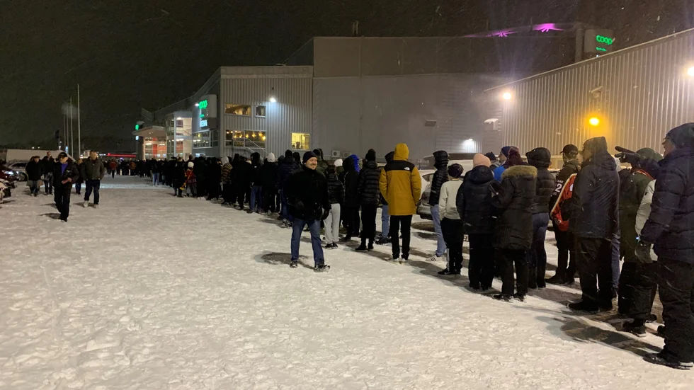 Tusentals biljetter kommer att bli oanvändbara då endast årskortsinnehavare släpps in i Coop Norrbotten Arena inför Luleå Hockeys kommande matcher.