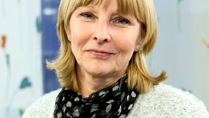 Utbildning. Inger Schroeder, chef för Arbetsförmedlingen i Finspång, uppmanar alla som står utanför arbetsmarknaden att utbilda sig.