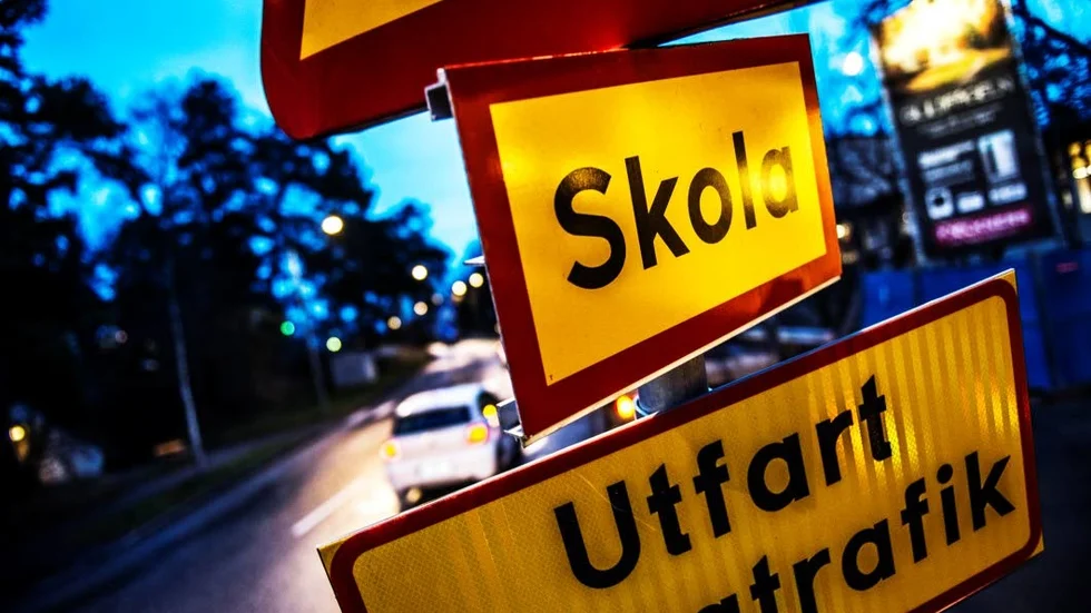 Risk. Avlämning vid skolor är en trafikfara enligt if:s undersökning