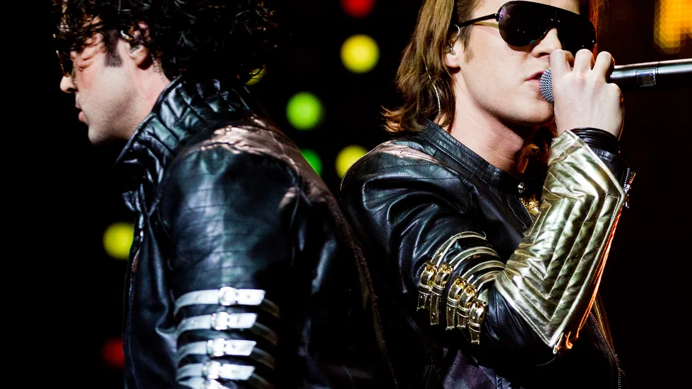 Oslo 20140228. Ylvis-brødrene Bård (t.h.) og Vegard Ylvisåker holder show i Oslo spektrum fredag kveld. Foto: Vegard Grøtt / NTB scanpix / TT / kod 20520