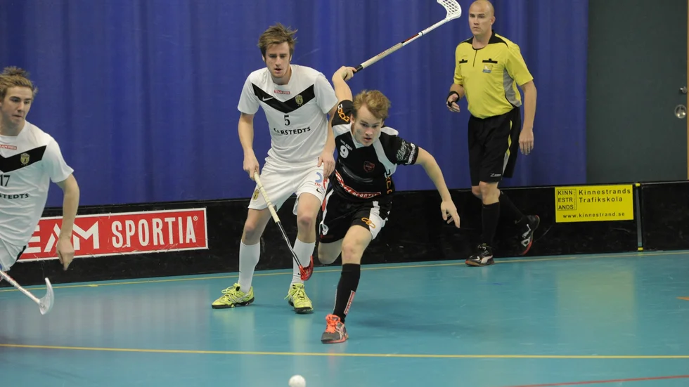 COMEBACK I IBK-TRÖJAN. Adam Lundström spelade även med Skellefteå IBK säsongen 2012/13. Arkivbild: Roine Sandlén