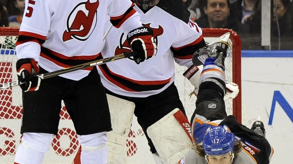 Adam Larsson.