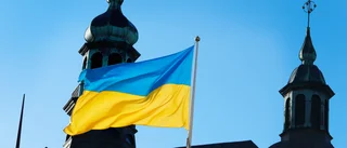 Här vajar ukrainska flaggan vid stadshuset i Eskilstuna: "Känns självklart visa solidaritet"