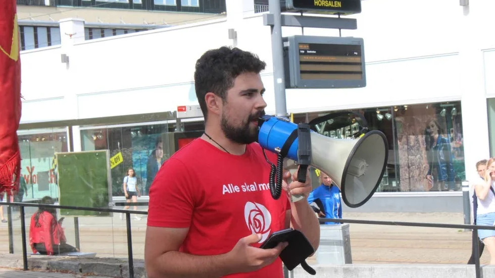


Alexander Winge är just nu i Karlstad på SSU:s 40:e kongress.



